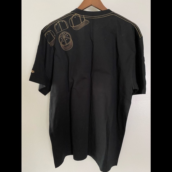 NWT Vintage New Era black cotton graphic T Shirt - Picture 2 of 7